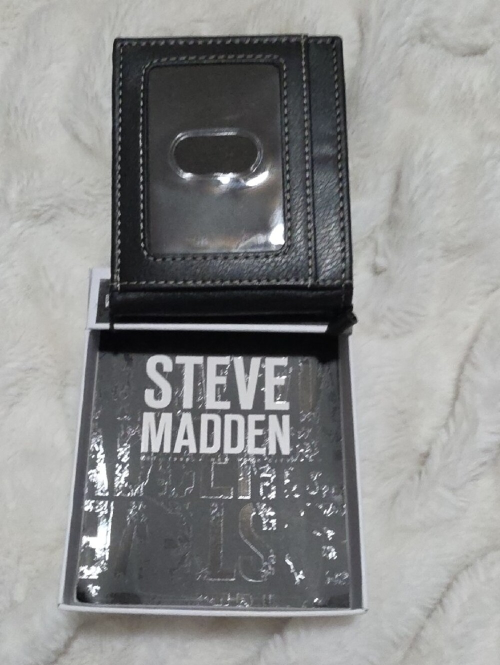 Steve Madden Black Leather Bifold Men's Wallet - Picture 3 of 4